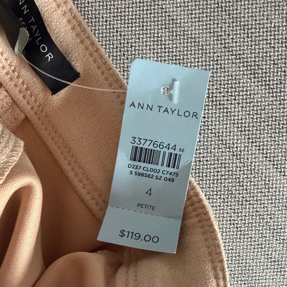 Elegant tan suede Women's Skirt - Picture 2 of 3